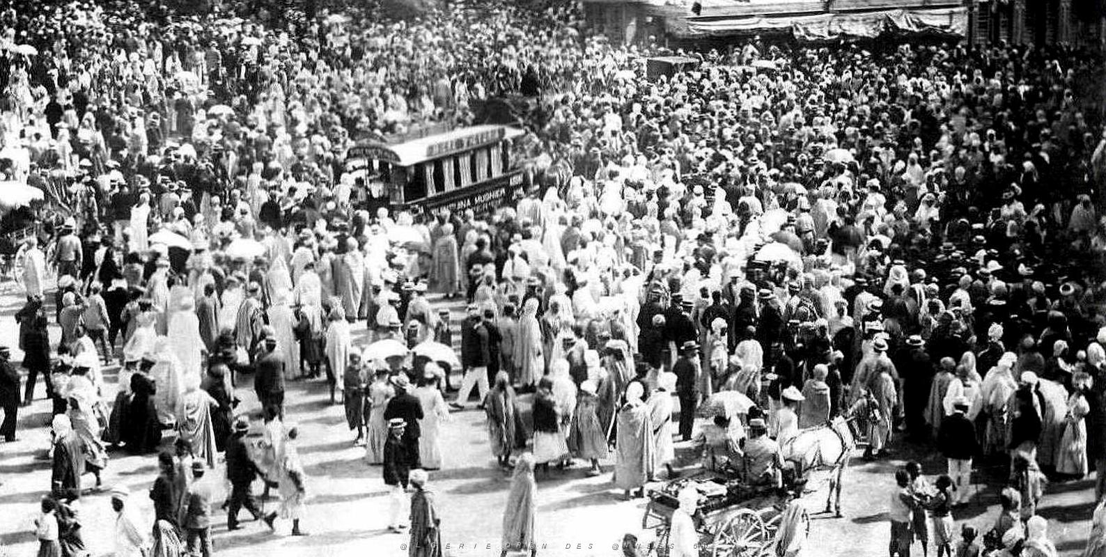 2152- Constantine - Place de la Breche - 14 Juillet3 1907.jpg